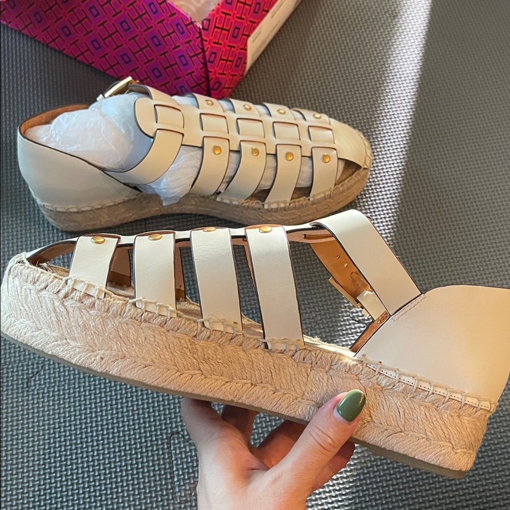 $585 New, authentic Tory Burch Sandals fisherman platform espadrille US 10 beige